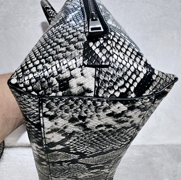 Aldo Black and White Snakeskin Crossbody Bag - Picture 7 of 16